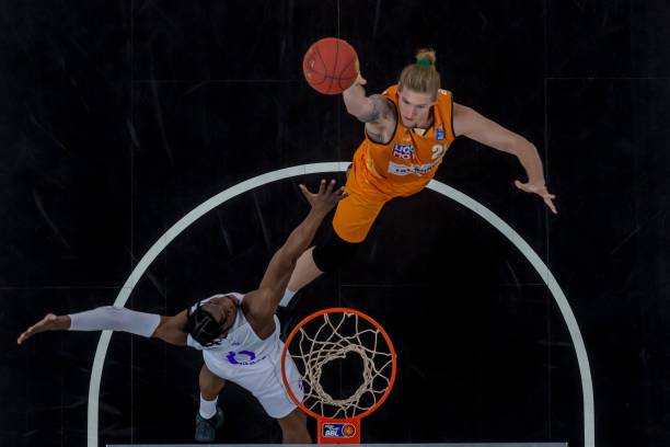 腿转移到某 腿转移到某